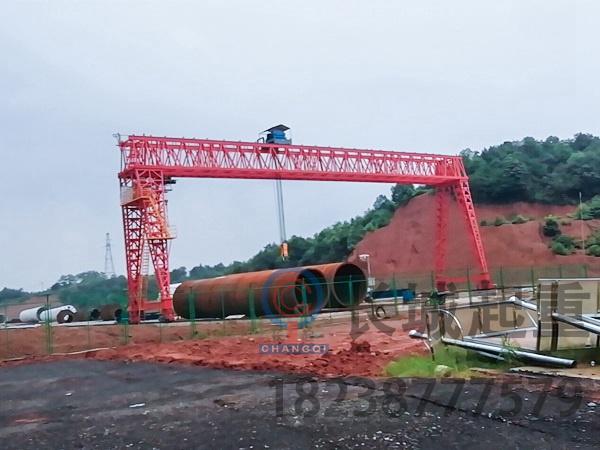 山東菏澤橋門式起重機防雨罩的材質(zhì)要求