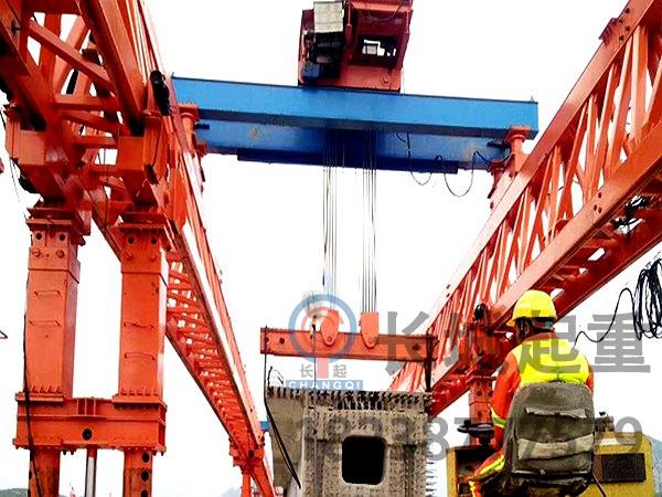 光伏輔助供電形式的架橋機提高作業(yè)效率